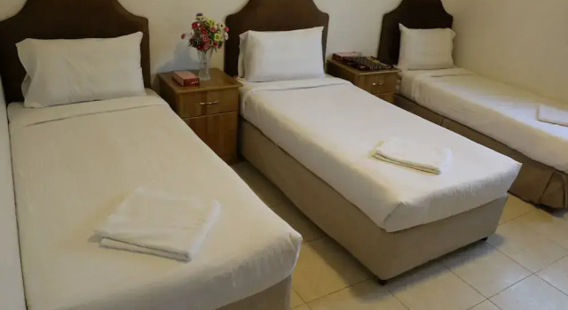 Трёхместный номер Standard Al Alya Hotel Rooms and Suites