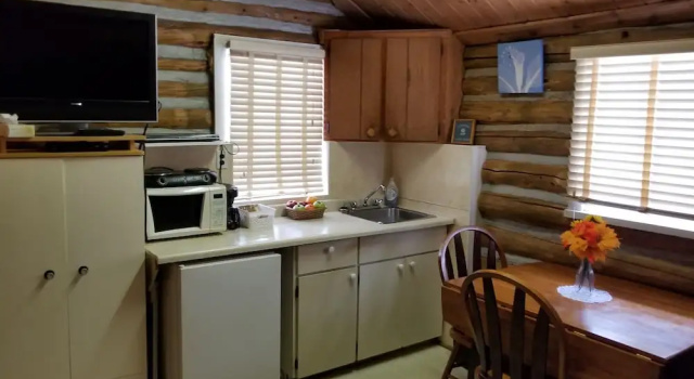 Двухместный номер Standard с видом на озеро Christina Lake Lodge