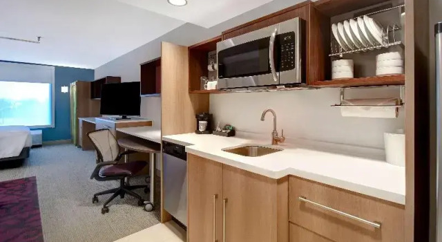Номер Standard Home2 Suites East Hanover, NJ
