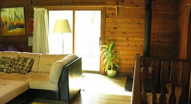 Коттедж с 3 комнатами с видом на реку Riverside Adventures Vacation Rentals