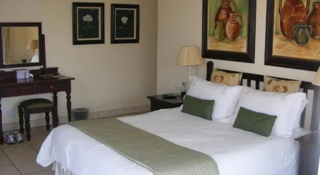 Joans Bed and Breakfast, Забронировать Отель Отели Дурбана 3 звезды, рядом с Beachwood Golf Club, 3*