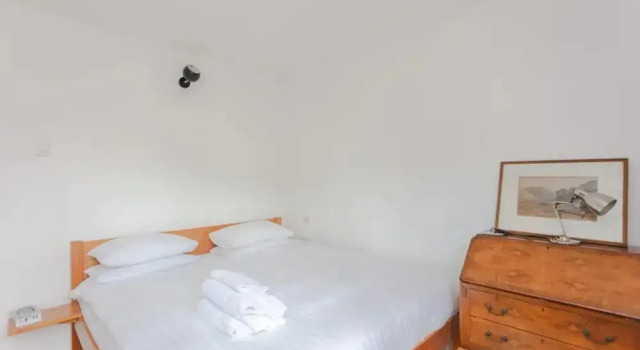 Cosy 2 Bedroom Apartment in Bethnal Green Near Victoria Park, Varaa Huoneisto Asunnot kohteessa Merseyside, Huoneisto