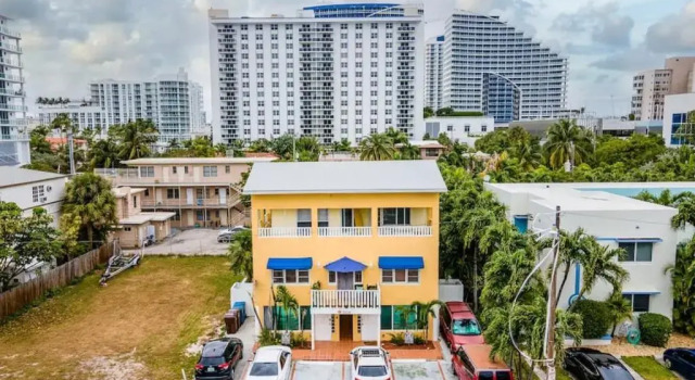 Апартаменты Central Fort Lauderdale Beach With Free Parking 2