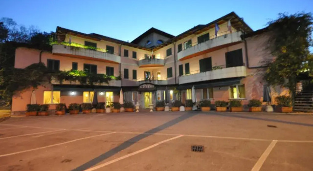 Impero Hotel Beauty & Spa - Bike Hotel, Забронировать Отель Варезе Provincia di Varese