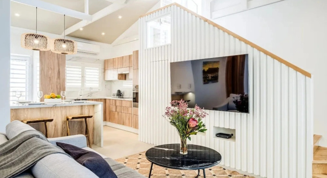 Коттедж Seaside Escape Apartment Sea La View