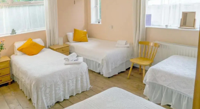 Четырёхместный номер Standard Healing Waters Sanctuary, Peaceful Retreat House, Glastonbury