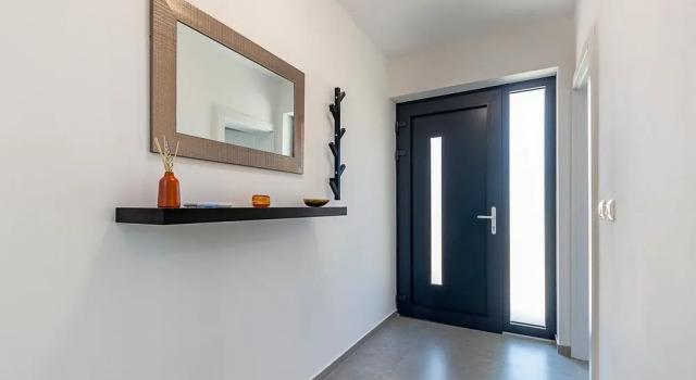 Awesome Home in Tar With Outdoor Swimming Pool, Wifi and 2 Bedrooms, Book Hotel Hoteller i Tar med pool, Swimmingpool