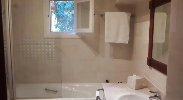 Двухместный номер Superior Domaine de la Roseraie Resort