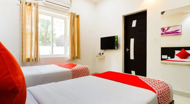 OYO 62647 Hotel Suites 9, Забронировать Отель Отели штата Кералы с завтраком, Завтраки