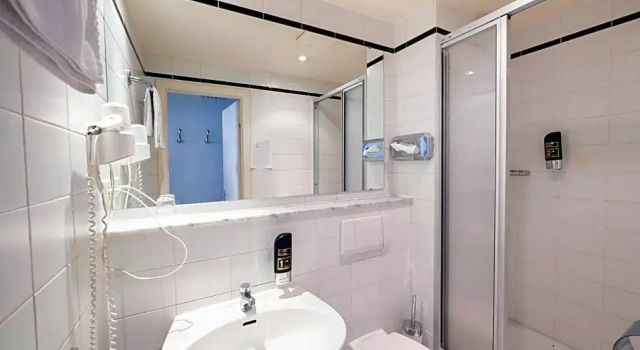Номер Standard с балконом Hotel Astoria Stuttgart City