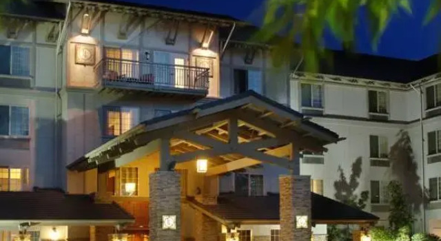 Двухместный люкс Boardroom Larkspur Landing Extended Stay Suites Roseville