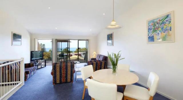Апартаменты Lorne Ocean Sun Apartments