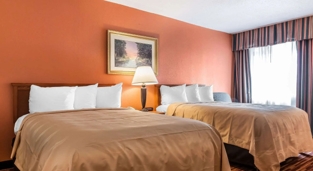 Четырёхместный номер Standard Quality Inn Gallipolis