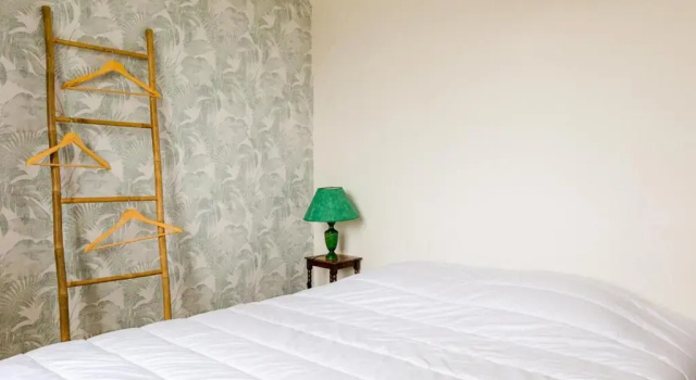 Entre terre et mer, maison de famille pour 6 personnes, Rezervasyon Otel Plomeur otoparklı oteller, Otopark