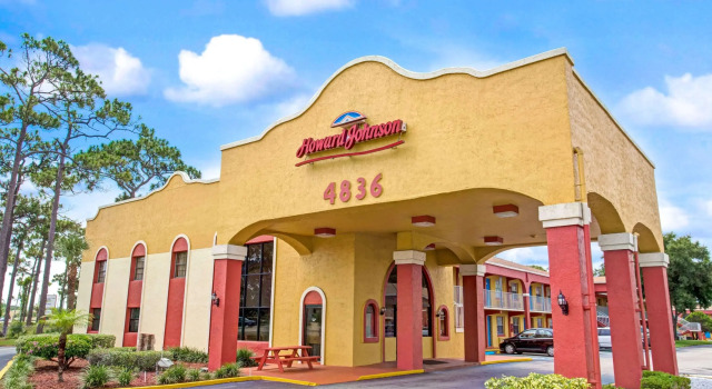 Howard Johnson Express Inn And Suites Lakes Front, Забронировать Отель Киссимми Диснейуорлд Орландо