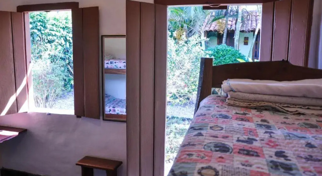 Кровать в общем номере (женский номер) Pousada e Hostel Pé no Mato