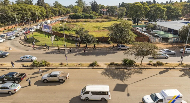 Standard Doppel Zimmer N1 Hotel Rotten Row Harare