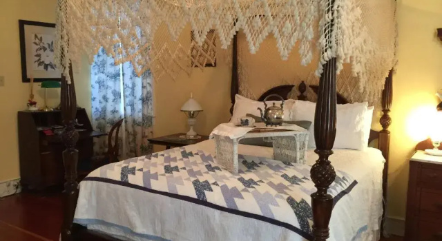 Magnolia Cottage Bed and Breakfast, Buchen Sie Ferienhaus Villen in Natchez, Villa