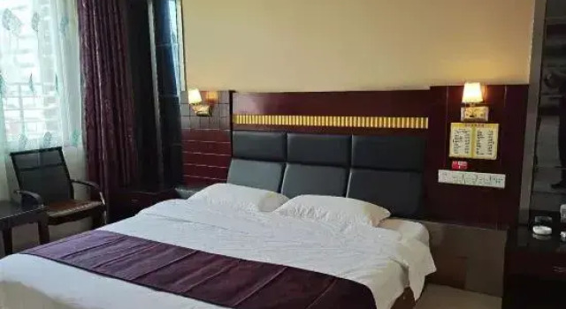 Двухместный люкс Deluxe Minjiang Nanfang Pearl Hotel