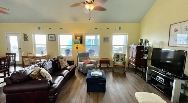 Kay Caye 3 Bedroom Home by Redawning, Book Feriehus Bolivar Peninsula Houston