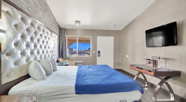 Номер Luxury Crown Motel