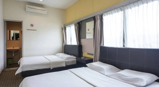 Raintree Hotel