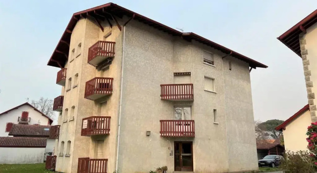 Appartement Cambo-les-Bains, 1 pièce, 2 personnes - FR-1-495-50, Prenota Appartamento Hotel a Aquitania con parcheggio, Parcheggio