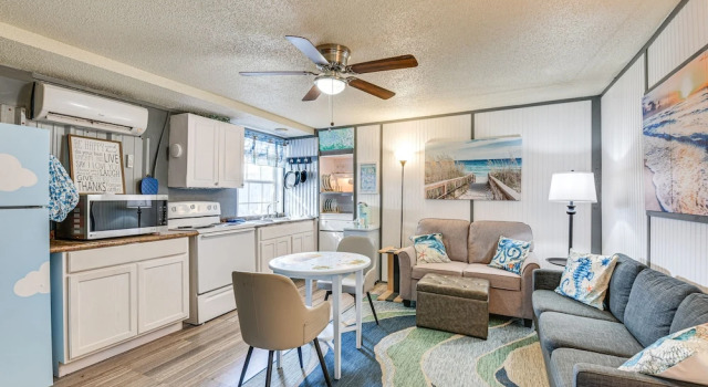 Апартаменты Fort Walton Beach Studio: Shared Pool & Beach Bar!