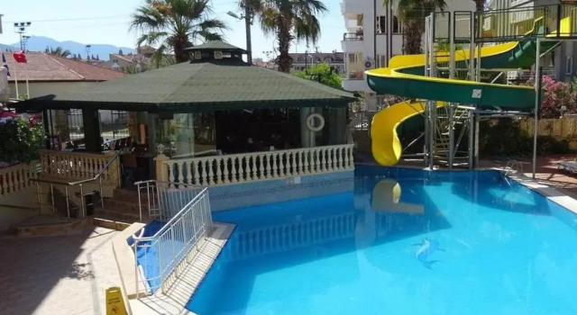 Апартаменты Maxwell Holiday Club