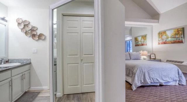 River Ridge 603b, Rezerwuj Hotel Bend Bachelor