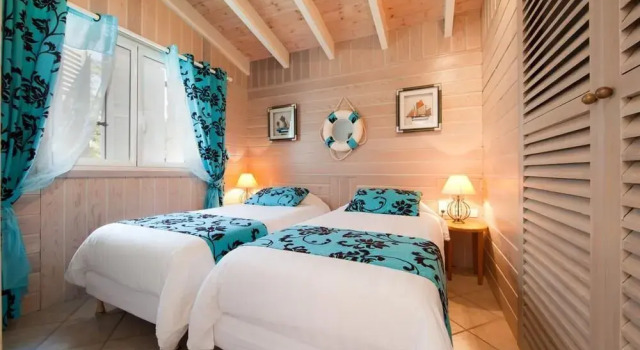 Charming Villa in Bonifacio for 4 to 5 Pers. 1km From the Port With air Conditioning, Varaa Villa Bonifacio 
