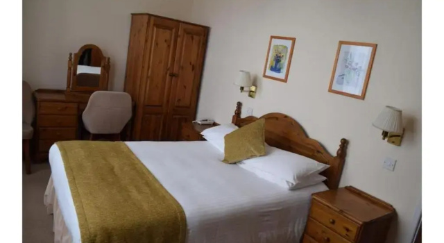 Двухместный номер Standard Runnymede Court Hotel