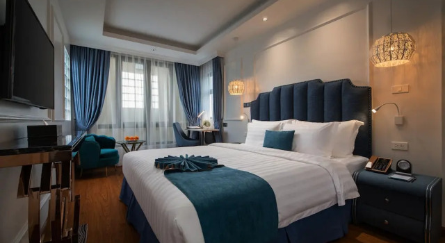 Трёхместный семейный номер Standard c 1 комнатой Hanoi Fiesta Central Hotel and Spa
