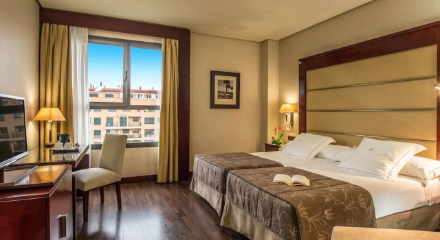 Трёхместный номер Standard Hotel Valencia Center