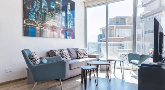 Апартаменты с 2 комнатами с балконом Bright, Comfy w Terrace Apt 1KSB, 1BD, 1 SofaB, 2BTH by Mty Living