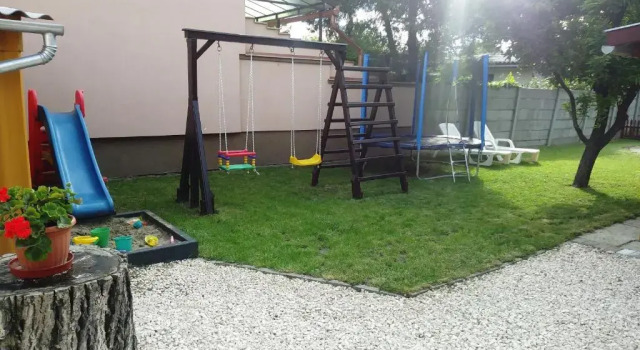 Апартаменты Szivárvány Apartman