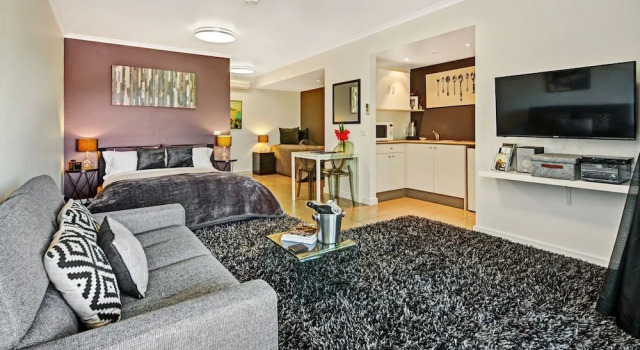 Daylesford Spa Accommodation, Забронировать Курортный отель Дейлсфорд Daylesford and the Macedon Ranges, рядом с The Convent Gallery Daylesford