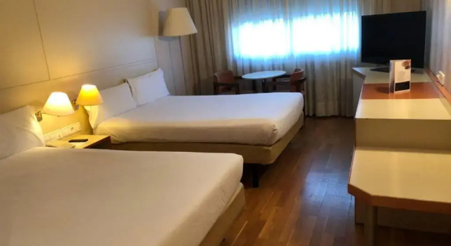 Семейный номер Standard Hotel Urpí
