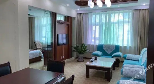 Люкс Lianqin Hotel
