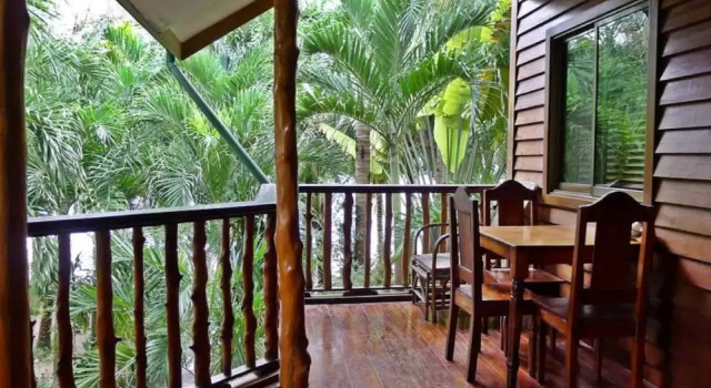 Апартаменты La Salangane Caalan Beach Villa