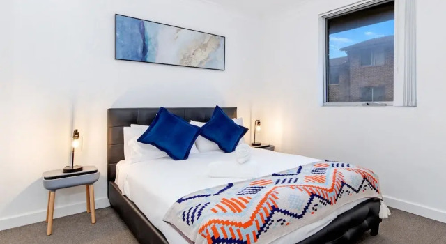 Kozyguru | Harris Park | Charming 1R Two-Story Apt, Book Lejlighed Harris Park New South Wales