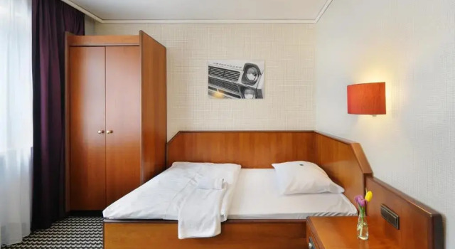 Номер Economy Ambassador Parkhotel