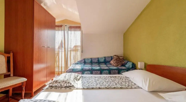 Apartments Roje