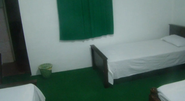Habitación triple Estándar 1 dormitorio con vista al jardín Asix Hotel