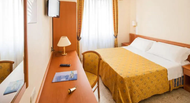 Двухместный номер Standard Hotel Centrale Curtis