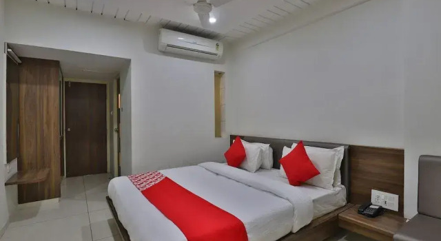 Oyo 11543 Hotel Panchsheel, Rezerwuj Hotel Hotele w Gujarat ze śniadaniem, Śniadanie
