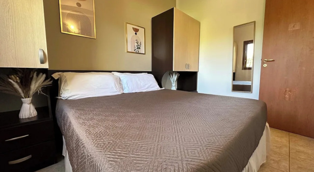 Коттедж с 2 комнатами с балконом и с видом на сад Holiday Apartment orchidea with swimming pool and private beach -3