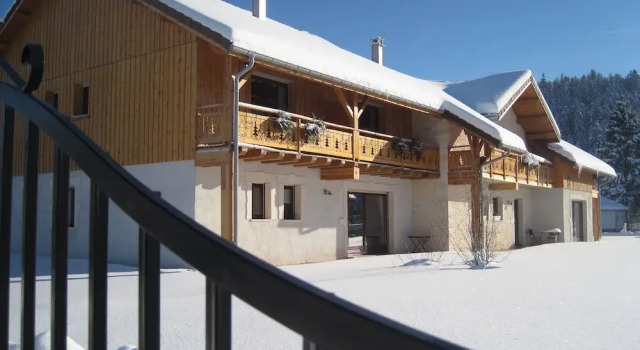 La Tour du Coq Doré, Rezervovat Hotel Hotely v Doubs s parkováním, Parkování