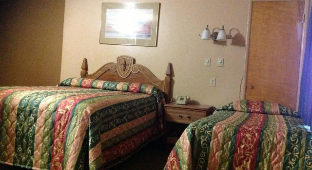 Apple Valley Motel, Rezerwuj Motel Hotele w Apple Valley z parkingiem, Parking