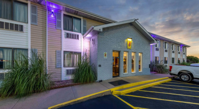 Super 8 by Wyndham El Dorado, Buchen Sie Gasthaus Hotels in Kansas mit Frühstück, Frühstück